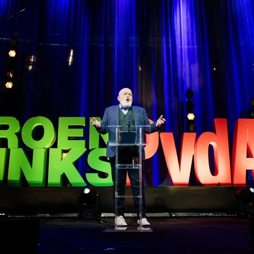 Fuseren is geen overname: links heeft nu tijd nodig voor vertrouwen