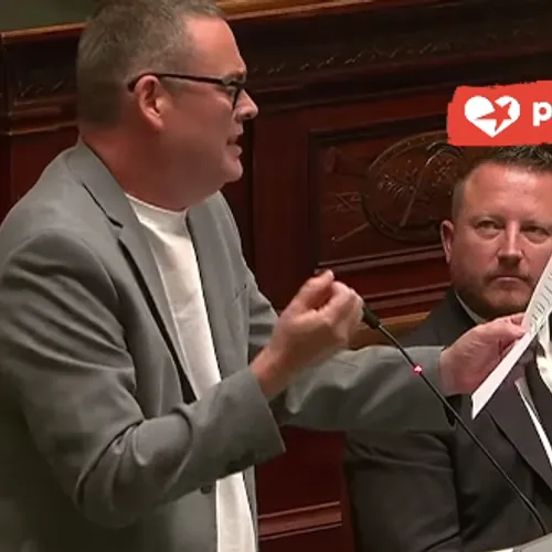 Belgische parlementariër ligt in een deuk om pathetische ‘liefdesbrief’ van Rutte aan Trump