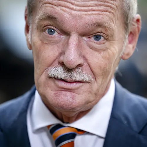 Raad van State fluit wolvenhater Jean Rummenie (BBB) terug