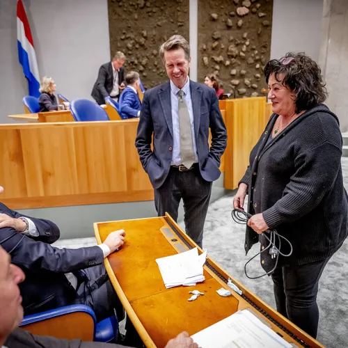 Wie niet horen wil, zal voelen