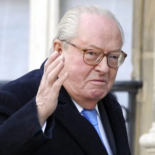 Jean-Marie Le Pen, aanvoerder van heropleving extreemrechts in Europa, overleden