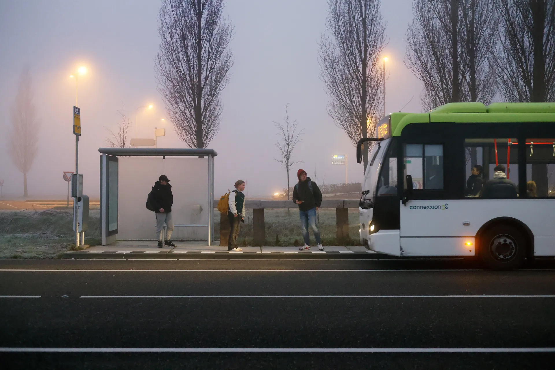 Het openbaar vervoer zou voor alle minima en scholieren gratis moeten zijn - Joop - BNNVARA
