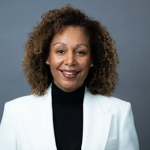 Nieuwe - kandidaat - staatssecretaris Financiën Nathalie van Berkel (D66) poetste eigen cv op: stapt op