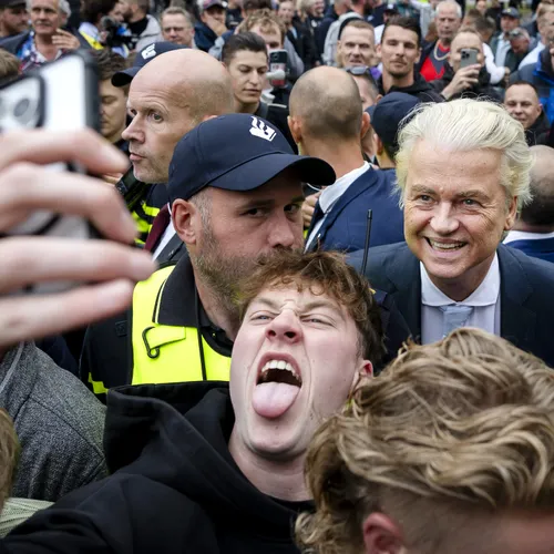 Vertrouwen of verraad? Waarom lokaal bestuur klem zit tussen spreidingswet en volkswoede