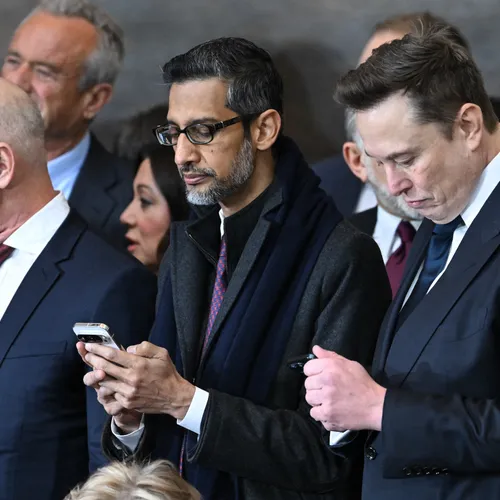 Miljardairs nóg rijker geworden en laten hun macht steeds meer gelden