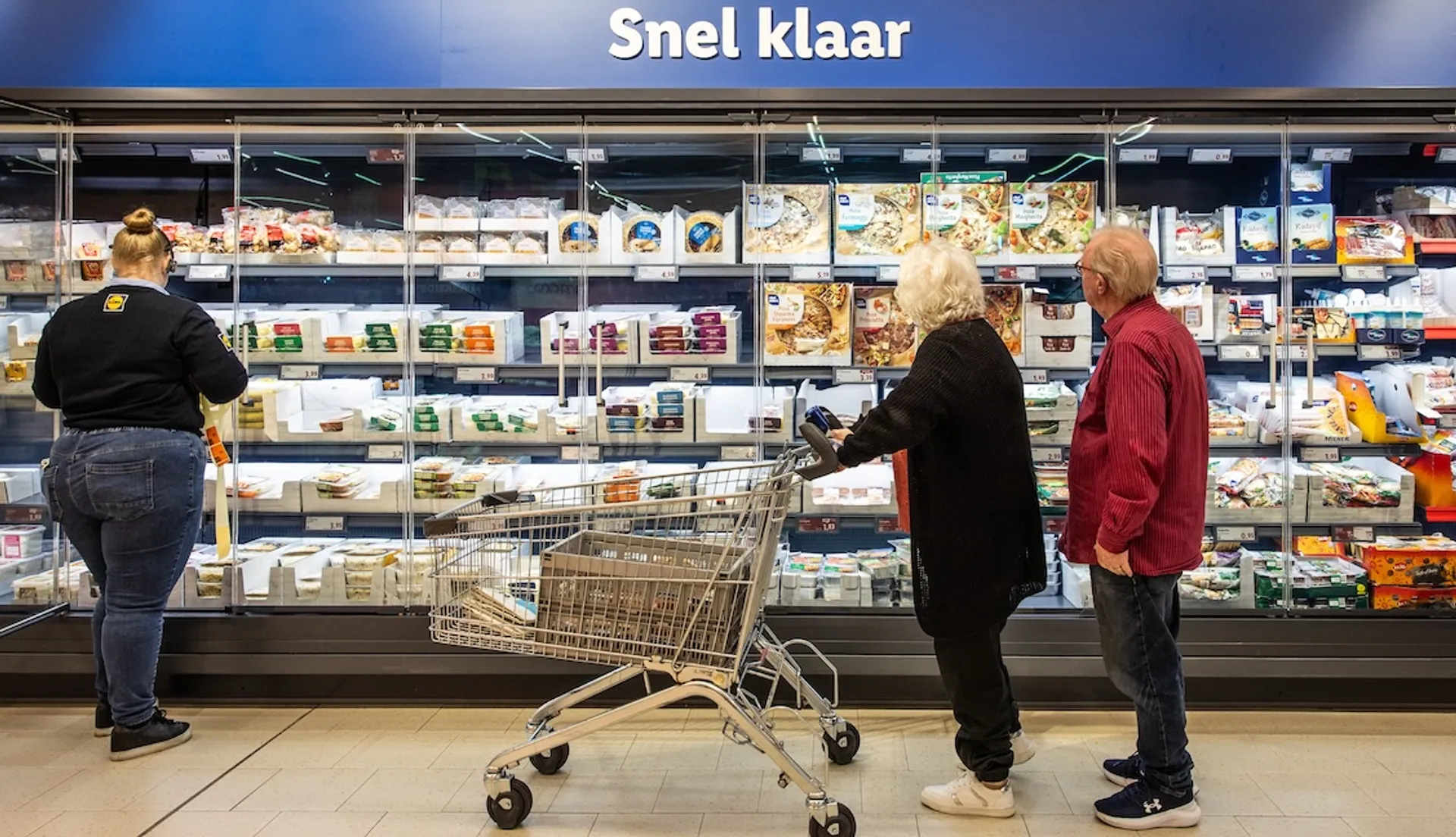 Afbeelding van De supermarkt klaagt, de consument betaalt