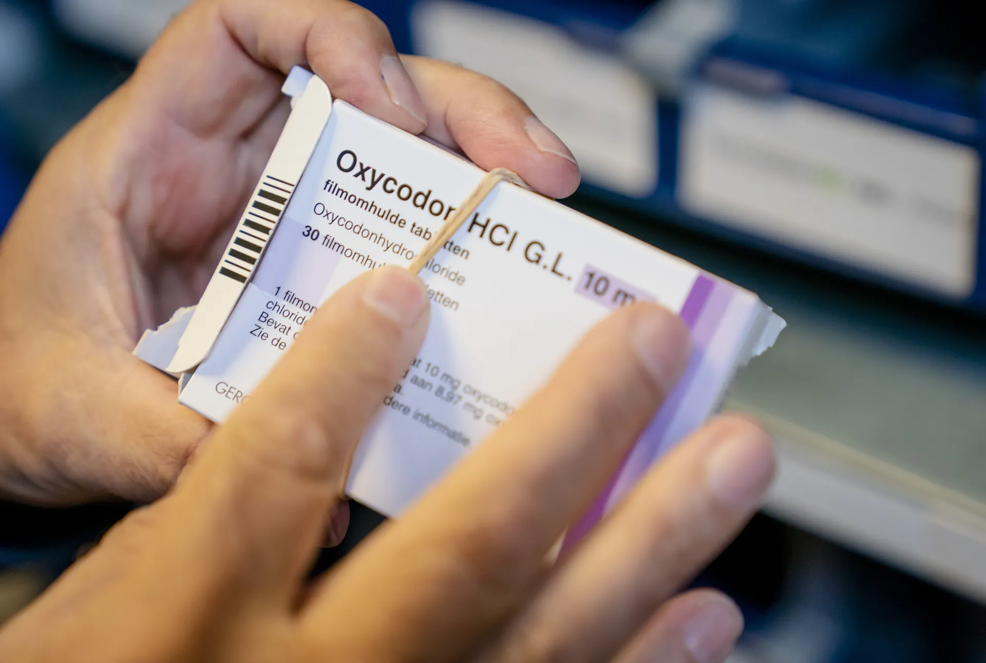 Afbeelding van Medewerkers apotheken en ziekenhuizen stelen zwaar verslavende pijnstillers om door te verkopen aan dealers