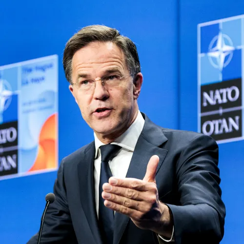 Waarom moet de NAVO zo nodig dodelijker worden?
