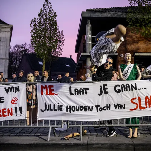 Fascisten intimideren politici thuis vanwege azc Uden