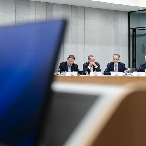 Stel dat een Russisch bedrijf DigiD zou willen overnemen...