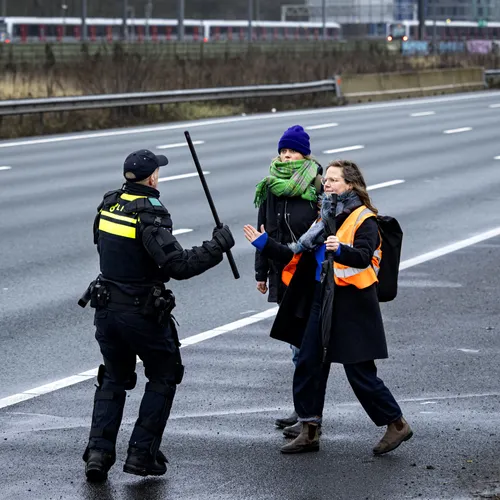 Politie maakt het onmogelijk om aangifte te doen tegen een agent