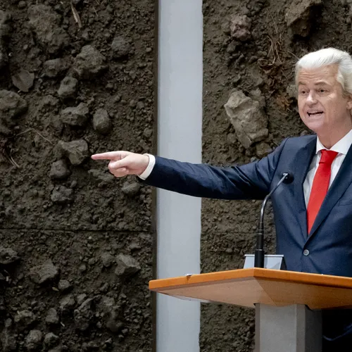 Draaien, vallen, kruipen, de dans van de Nederlandse politicus
