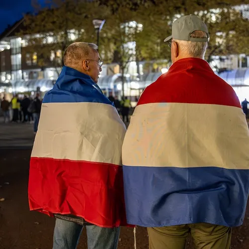 Dit is uw land, AI-racisme in de hitlijsten en traangas op straat