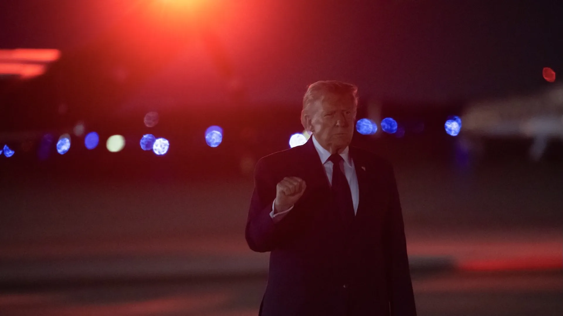 Afbeelding van Trump zoekt hulp Poetin, versoepelt sancties tegen Rusland