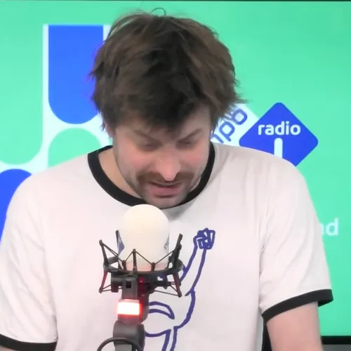 ‘Er stromen weer miljarden naar het leger die ook naar daadwerkelijk nuttige dingen hadden kunnen gaan’