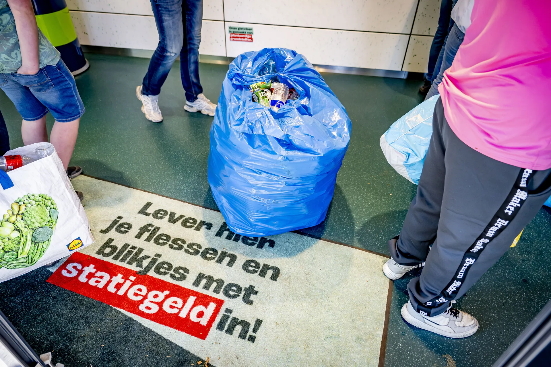 Afbeelding van Statiegeld van dertig cent is goed nieuws voor blikjesverzamelaars
