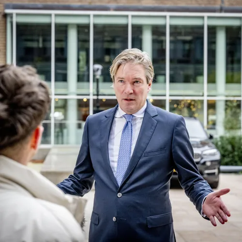 Waarom een wettelijk hoofddoekjesverbod voor boa’s er niet zal komen