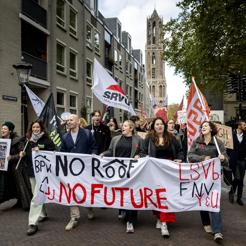 Overheid maakt het woningzoekenden met weinig geld steeds moeilijker