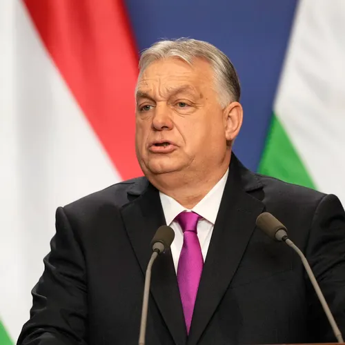 Hoe Orbán systematisch de onafhankelijke media in Hongarije heeft lamgelegd