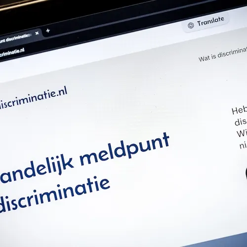 De overheid speelt discriminatie in de kaart