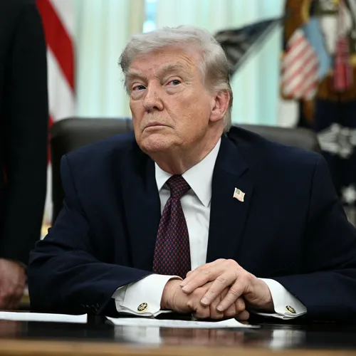 Europese leiders halen schouders op over Trumps zoveelste dreigement om NAVO op te blazen