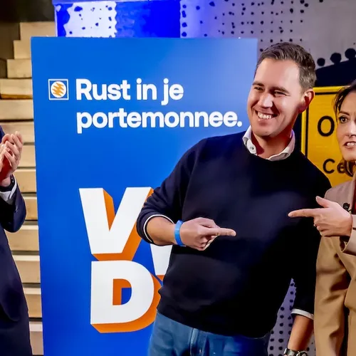 De VVD gijzelt al direct weer de formatie