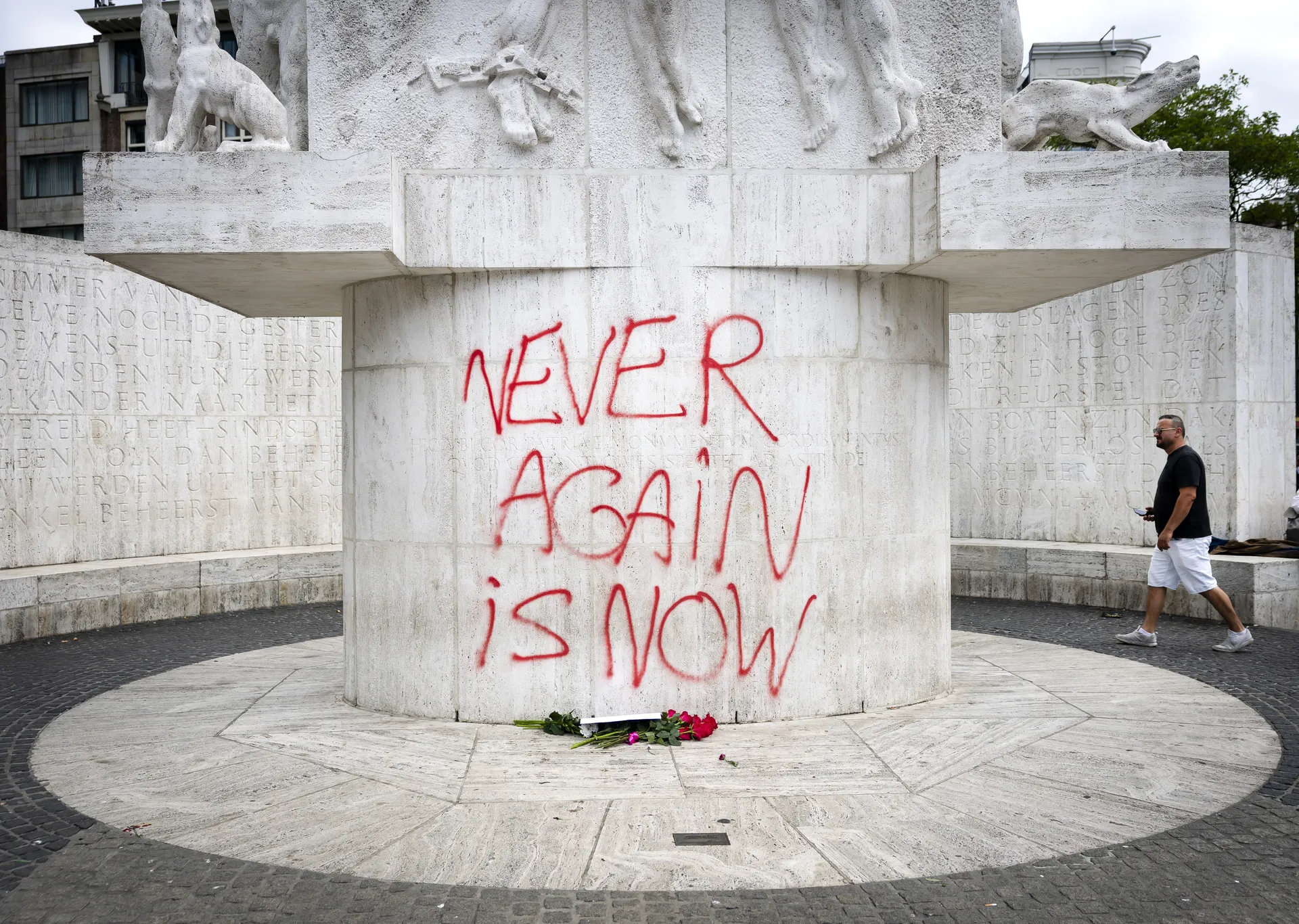 Afbeelding van Geest breekt wet: het monument spreekt terug