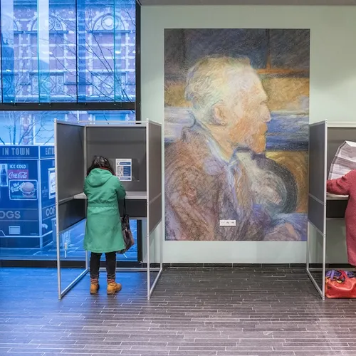 Stemmen is méér dan een hokje rood kleuren