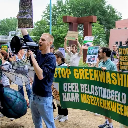 Insectenteelt voor de voedselindustrie is wreed en totaal niet duurzaam