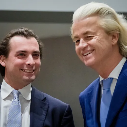 Het zijn niet je buren waar je bang voor moet zijn, maar de politici die hen ophitsen
