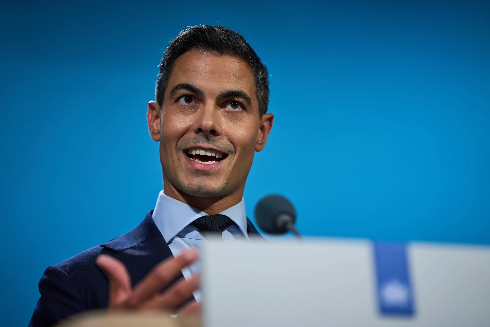 Afbeelding van Op zijn best is Rob Jetten nog een burgemeester in oorlogstijd die zich wijsmaakt erger te voorkomen