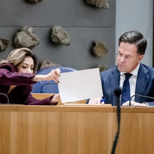 Trap niet weer in de trucs van de machtsmachine van de VVD
