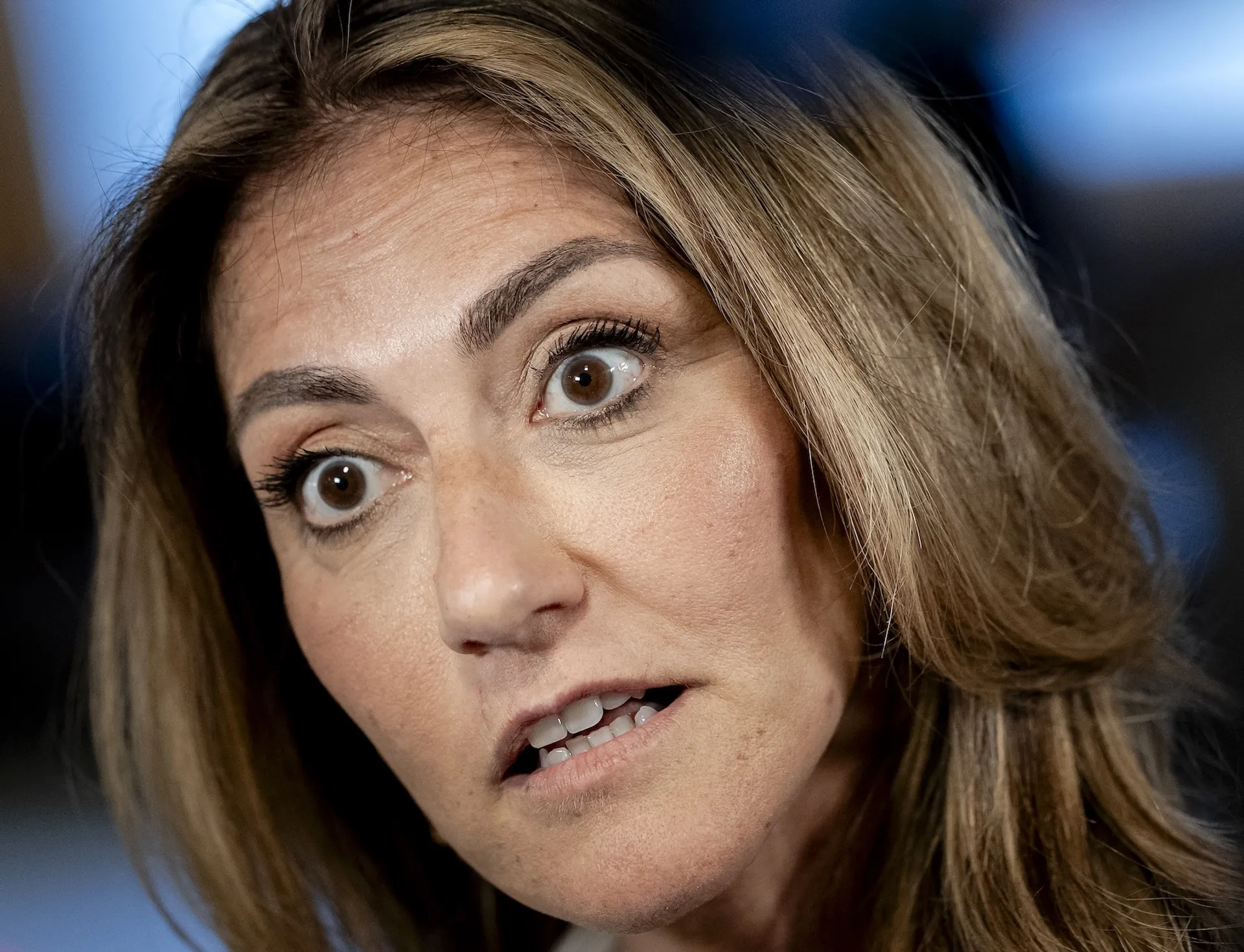 Afbeelding van Yesilgöz omzeilde als minister eigen juristen om op onmenselijke wijze zelf veroorzaakte asielcrisis 'op te lossen'