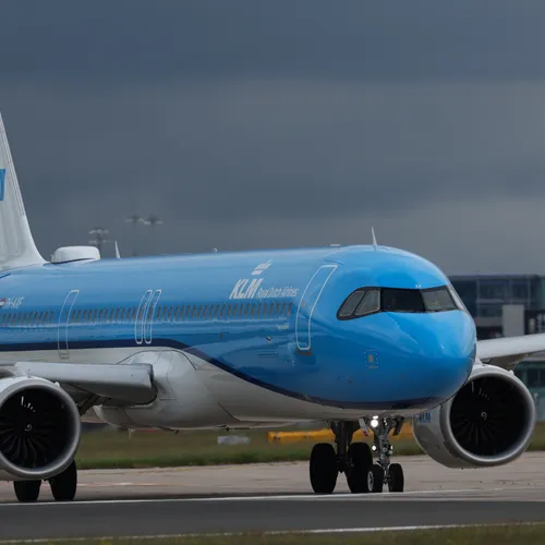 Sluit de universiteiten en ga allemaal naar de KLM Flight Academy