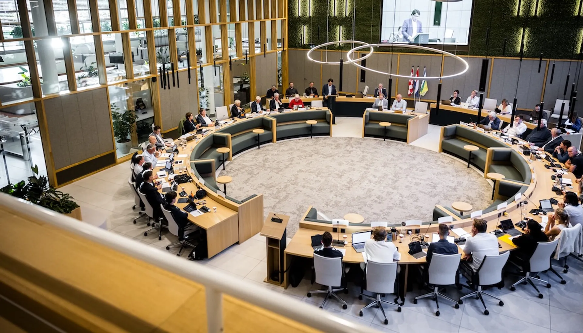 Afbeelding van Raadsleden die wegblijven bij vergaderingen