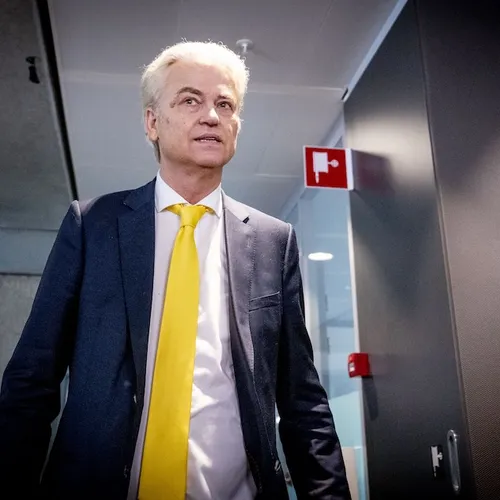 Dit kabinet drijft op corruptie