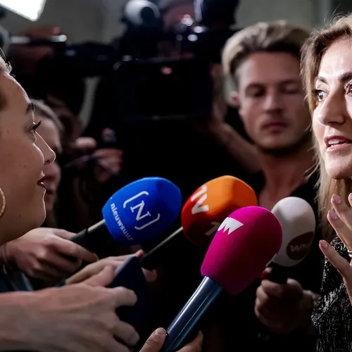 Het irritante, eindeloze gekakel van Dilan Yesilgöz