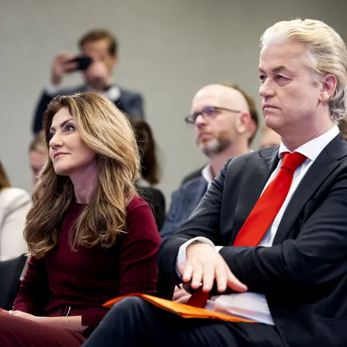 Van Wilders tot Yesilgöz: hoe framing de democratie wurgt