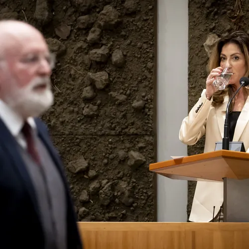 Voorstel Timmermans voor Groot Loonakkoord is te kort door de bocht