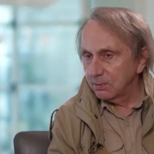 Michel Houellebecq steunt de genocide op Palestijnen