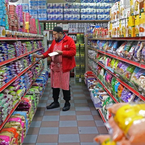 Ultrabewerkt voedsel maakt mensen op grote schaal ziek, industrie gedreven door winstbejag