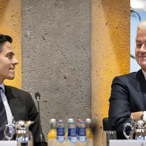 Lamyae Aharouay toont haarfijn aan hoe het kabinet-Jetten haat en racisme normaliseert