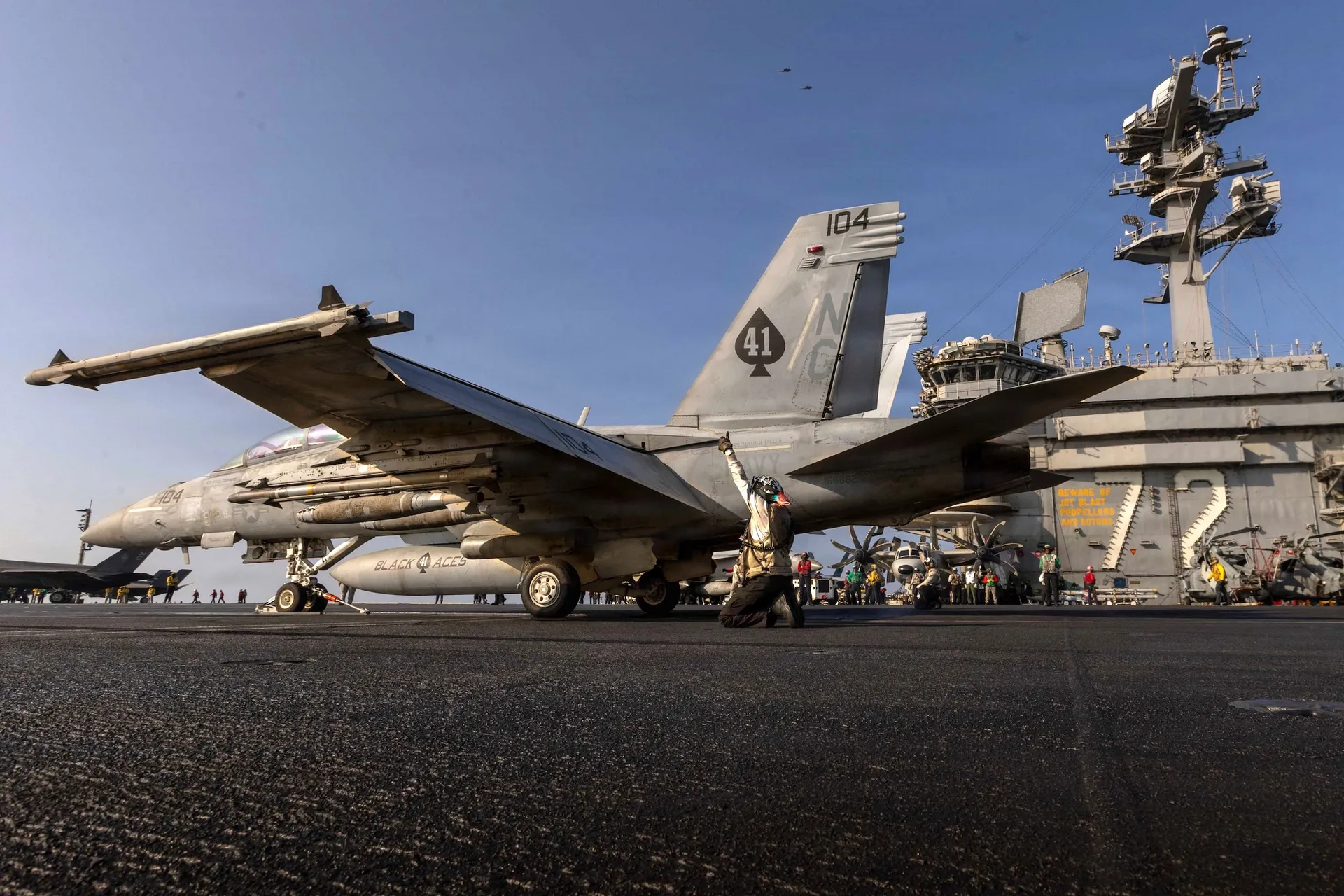 Afbeelding van Militarisme is absurd, de toekomst is aan pacifisme