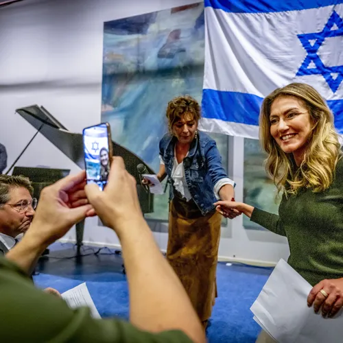 Nu de mythes over Israël massaal worden doorgeprikt, neemt het polariseren groteske vormen aan