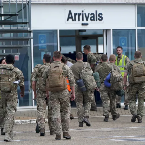 Commando blokkeerde 1.585 Afghaanse asielaanvragen om oorlogsmisdaden onder de pet te houden