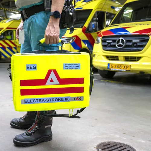 In het machtsspel van de zorg raakt de patiënt uit beeld