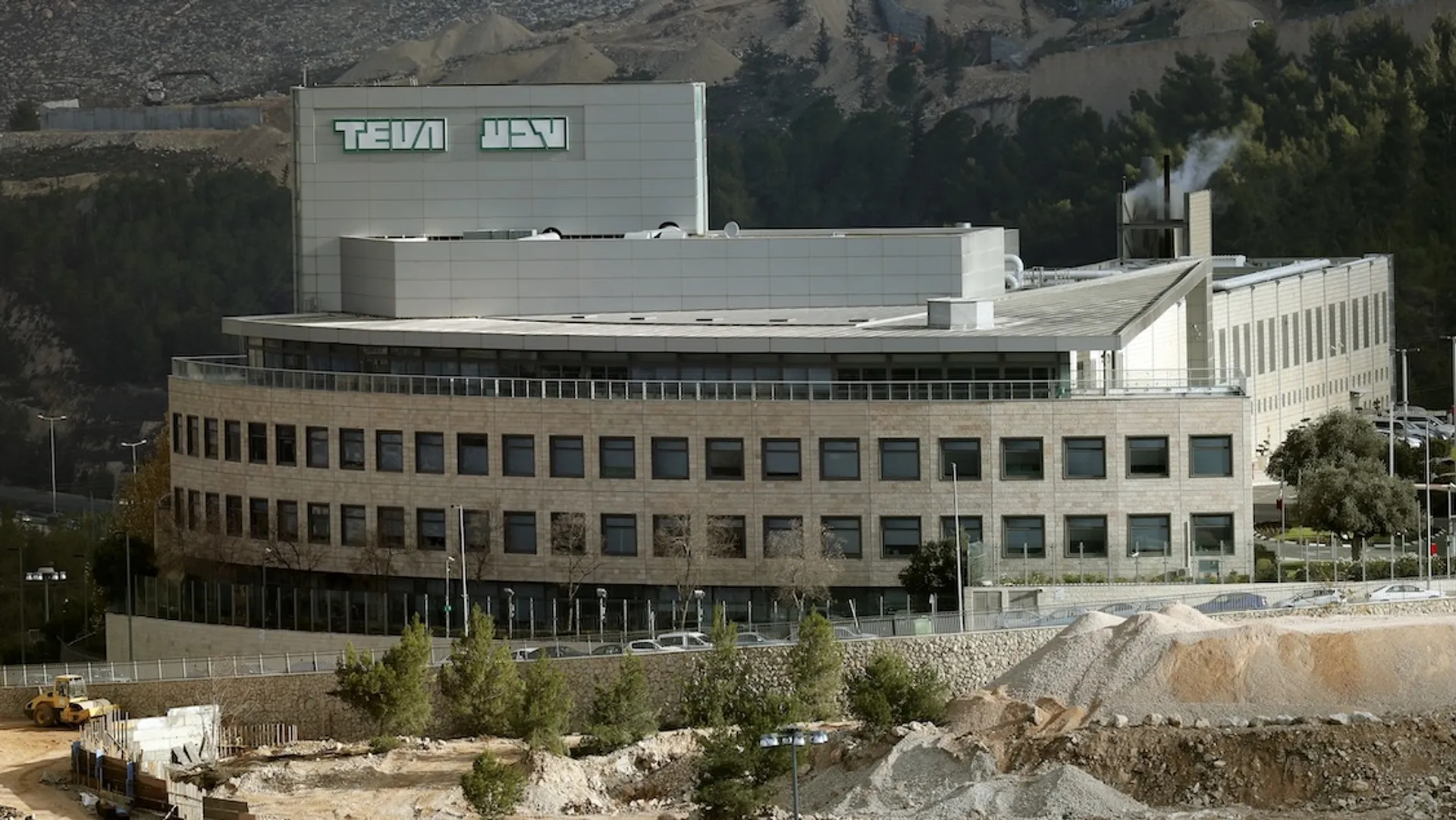 Afbeelding van Met het slikken van deze medicijnen steun je de Israëlische moord op Palestijnen