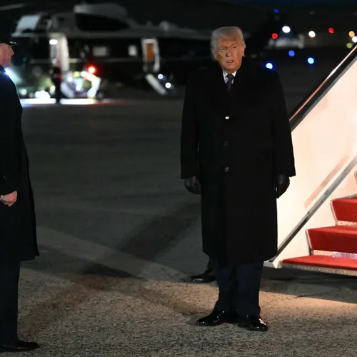 Zelfs aanhangers beginnen nu te twijfelen aan aftakelende Trump