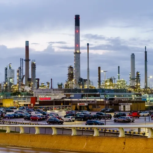 Volgens de VVD was er geen enkele reden tot zorg, maar het kabinet activeert nu toch het landelijk crisisplan olie