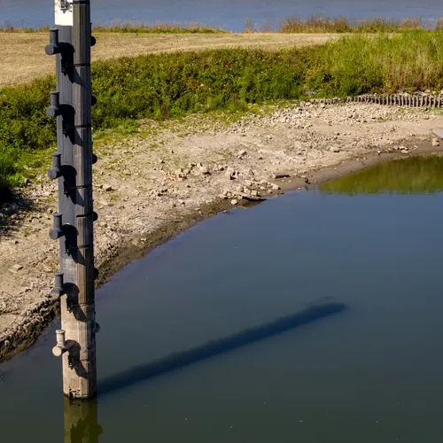 Papier maken in Eerbeek. Met Veluws grondwater en afvalwater in de IJssel